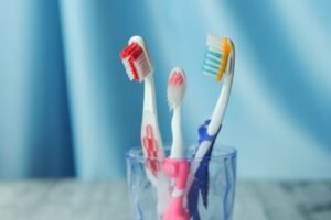 Electric vs Manual Toothbrushes Compared