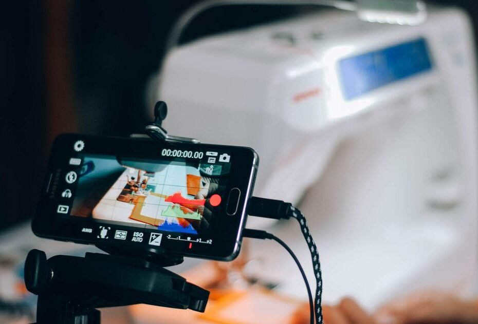 How Digital Tools Improve At Home Oral Care