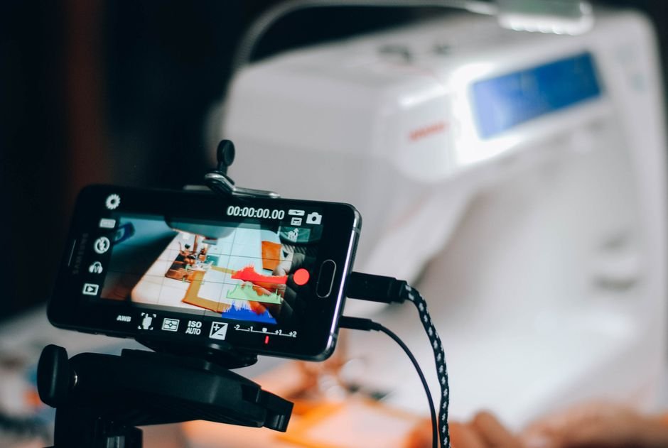 How Digital Tools Improve At Home Oral Care